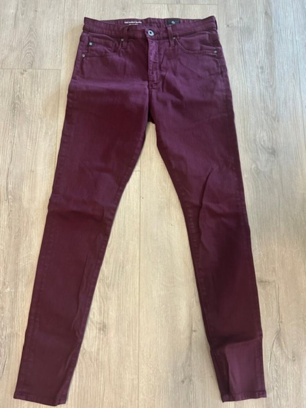 AG Farrah Skinny High Rise Jean in Wine size 29R